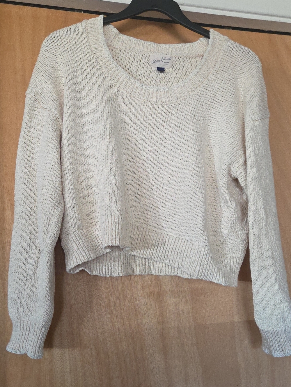 Universal Thread Cream Cropped Crewneck Sweater